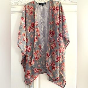 Sheer boho kimono with lace along back size M